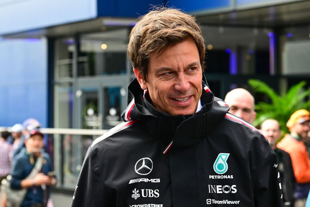 Toto Wolff Biography: Net Worth, Age, Parents, Wife, Family, Children, Height, House, Salary, News