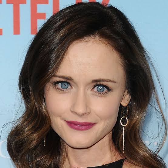 Alexis Bledel Biography: Age, Net Worth, Instagram, Spouse, Height, Wiki, Parents, Siblings, Movies