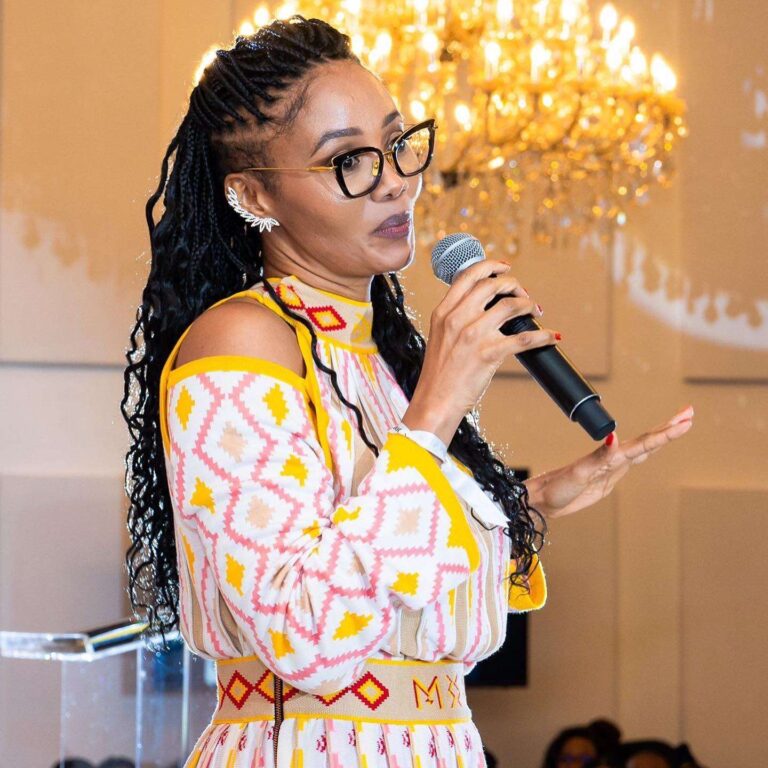 Azania Mosaka Biography: Age, Husband, Children, Net Worth, Parents, Boyfriend, Hairstyle