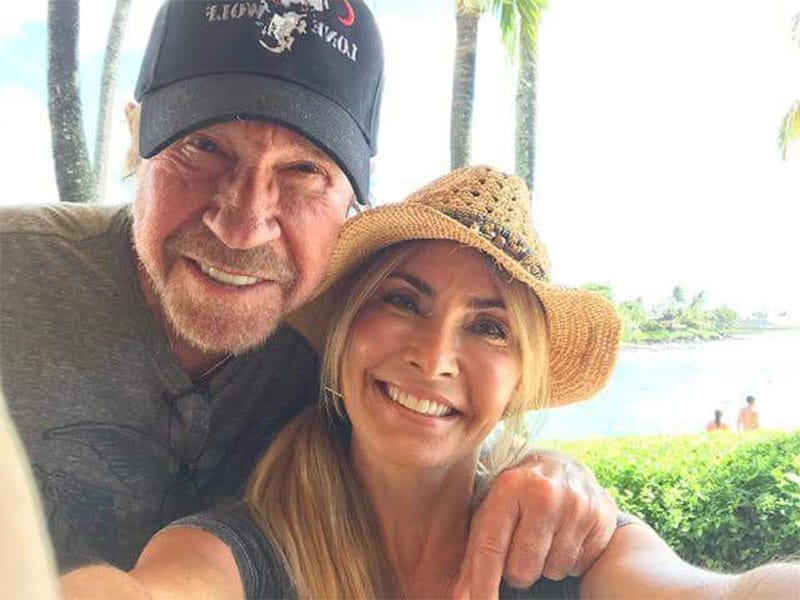 Chuck Norris' Wife Gina O'Kelly Biography: TV Shows, Husband, Age, Net Worth, Children, Instagram, Siblings, Parents