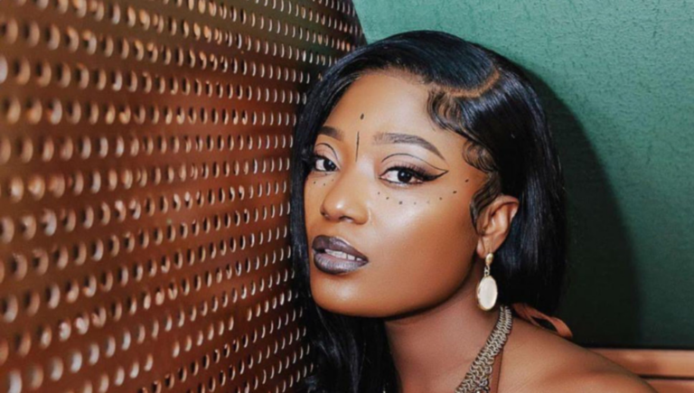 Efya Biography: Age, Net Worth, Boyfriend, Real Name, Husband, Songs, Nationality