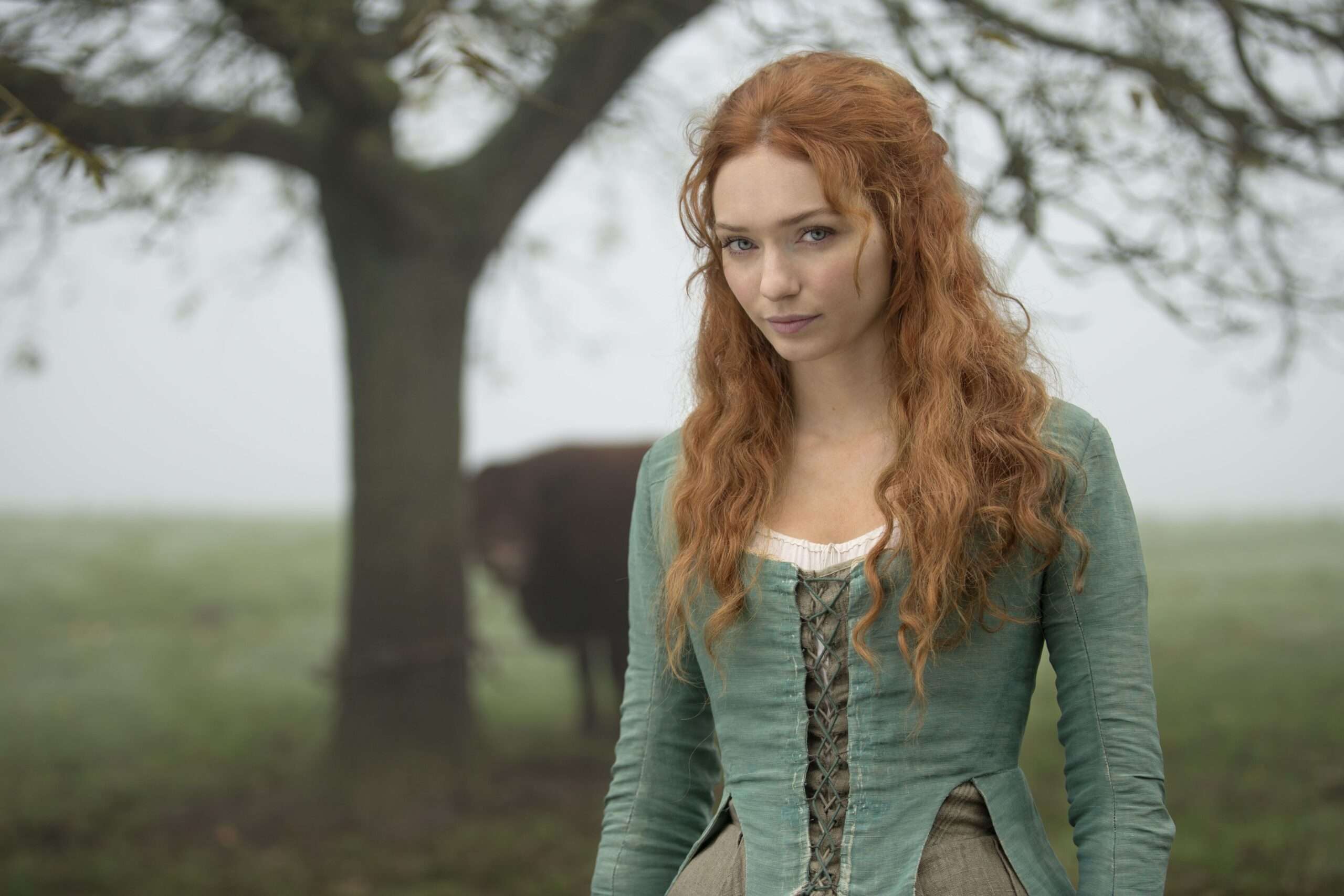 Eleanor Tomlinson Biography: Age, Spouse, Net Worth, Movies, TV Shows, Wiki, Children, Parents