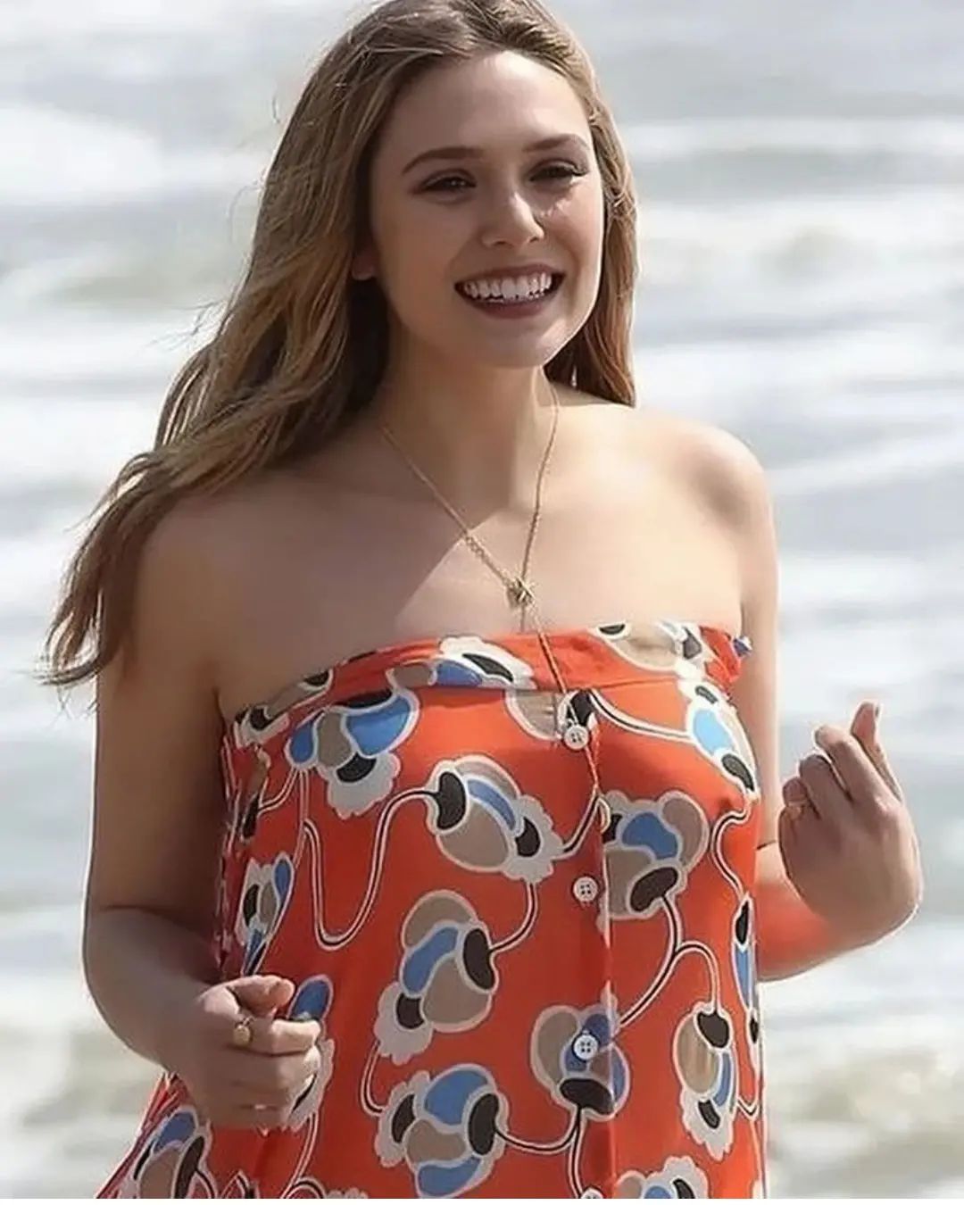 Elizabeth Olsen Biography: Age, Net Worth, Height, Instagram, Wiki, Parents, Spouse, Siblings, Movies, Awards