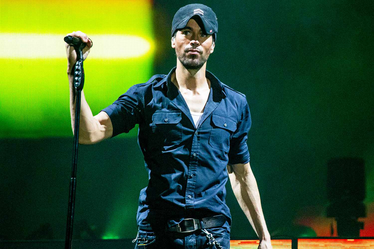 Enrique Iglesias Biography: Age, Net Worth, Wife, Children, Pictures, Movies, Songs