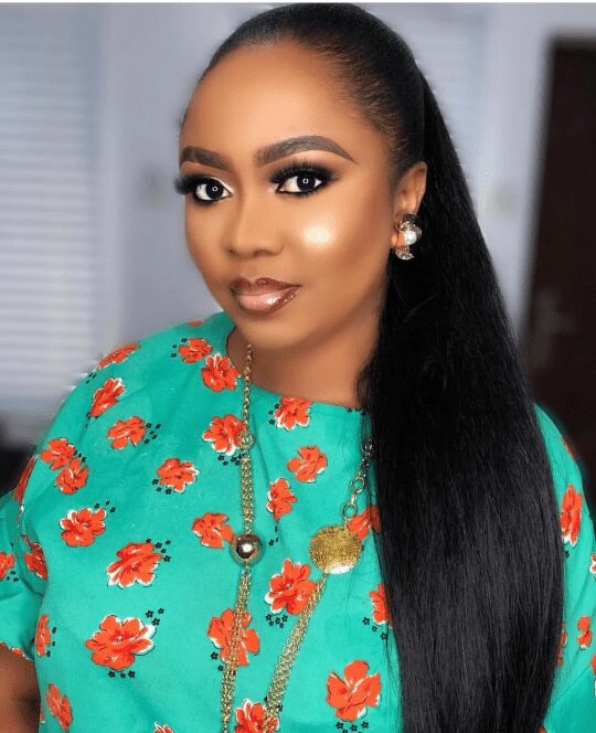Folorunsho Adeola Biography: Instagram, Movies, Husband, Songs, Father's Name, Age, Net Worth, Pictures, Wikipedia, Boyfriend