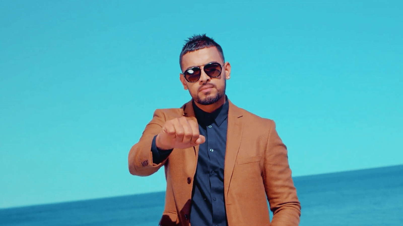 Garry Sandhu Biography: Wife, Age, Songs, Net Worth, Albums, Brother, Hairstyle
