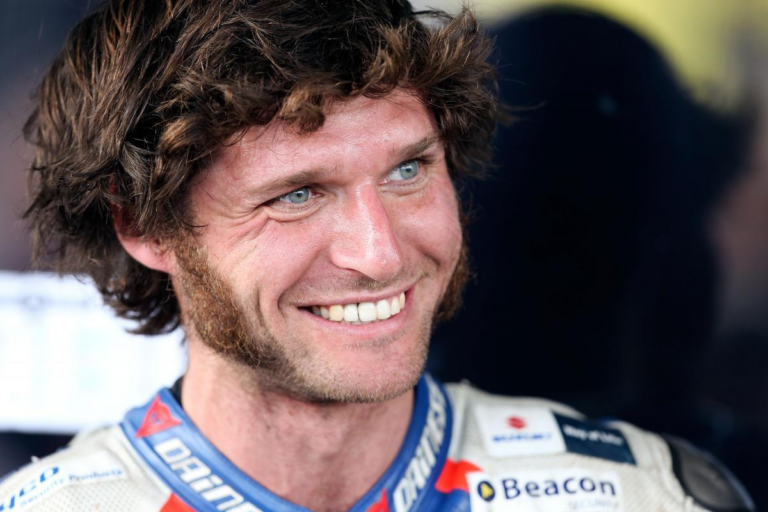 Guy Martin Biography: Age, Wife, Net Worth, Children, Wikipedia, Race, Accidents, Height, Parents