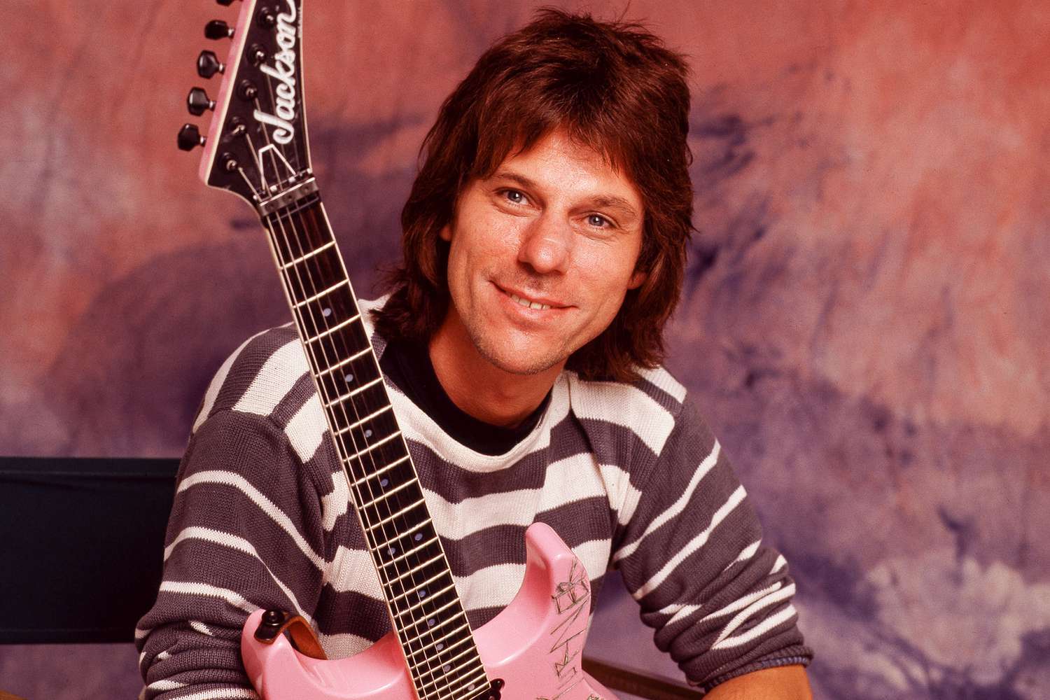 Jeff Beck Biography: Wife, Net Worth, Age, Height, Songs, Instagram, Children, Wikipedia, Death