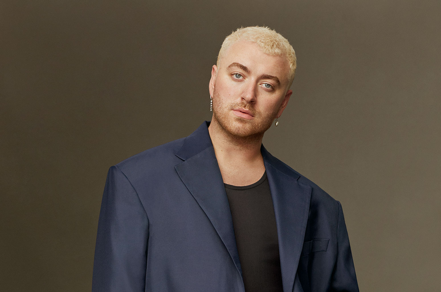 Sam Smith Biography: Songs, Wife, Net Worth, Albums, Age, Height, Girlfriend, Parents, Awards