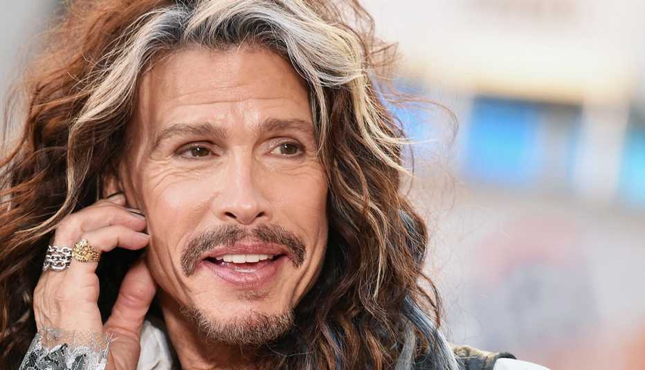 Steven Tyler Biography: Movies, Wife, Age, Net Worth, Height, Children, Wiki, Photos, Songs and Albums, Siblings