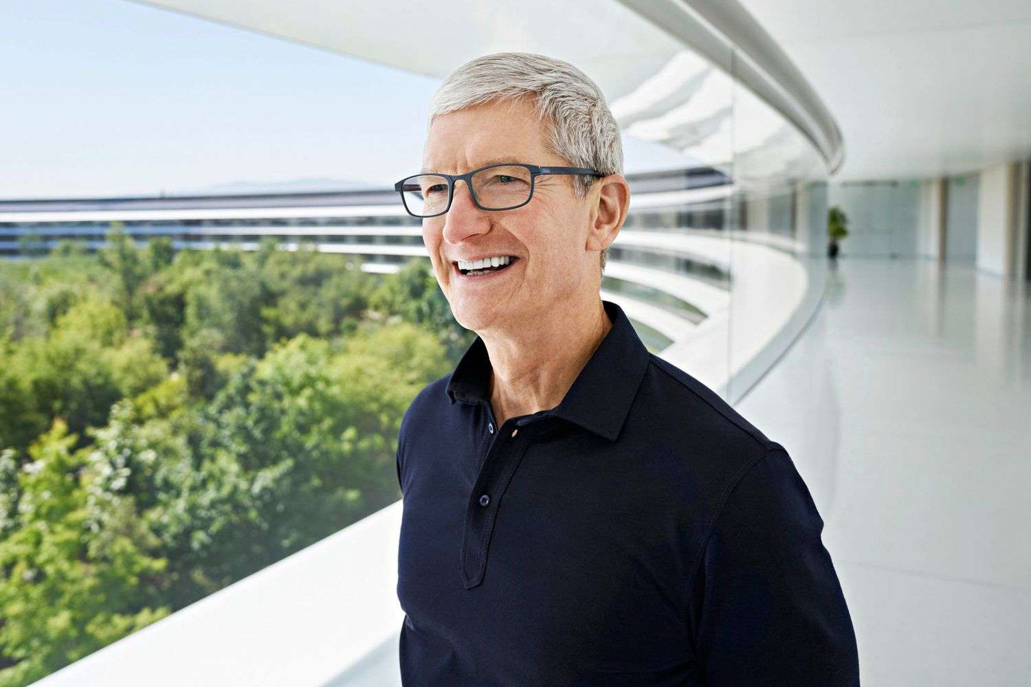 Tim Cook Biography: Age, Wife, Net Worth, Nationality, Siblings, Parents