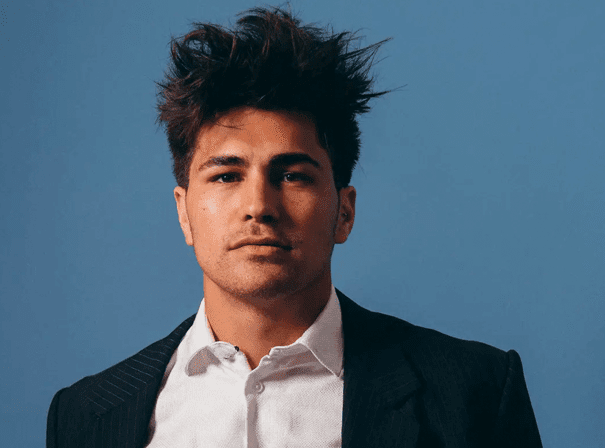 Toddy Smith Biography: Girlfriend, YouTube, Age, Net Worth, Height, Sister, Instagram
