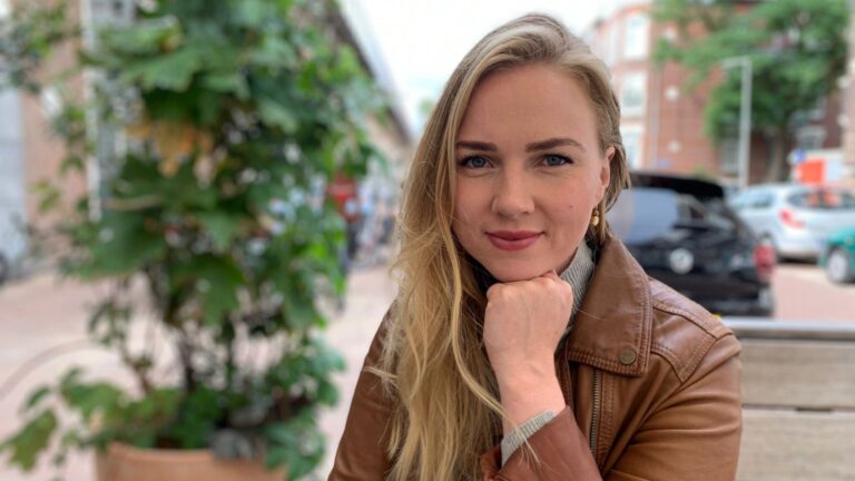 Ancilla van de Leest Biography: Age, Husband, Net Worth, Images, Family, Instagram