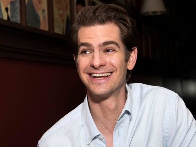 Andrew Garfield Biography: Age, Net Worth, Instagram, Spouse, Height, Wikipedia, Parents, Siblings, Movies, Awards, IMDb, Relationships