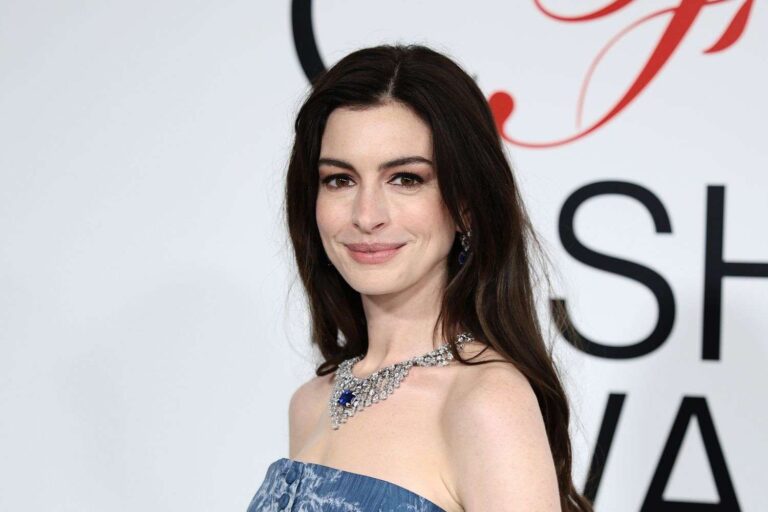 Anne Hathaway Biography: Movies, Age, Parents, Net Worth, Partner, Nationality, TV Shows, Siblings, Wiki, Instagram