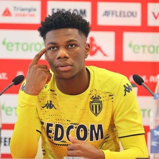 Aurélien Tchouaméni Biography: Age, Net Worth, Instagram, Girlfriend, Height, Wiki, Parents, Siblings, Career, Current Club, Former Club