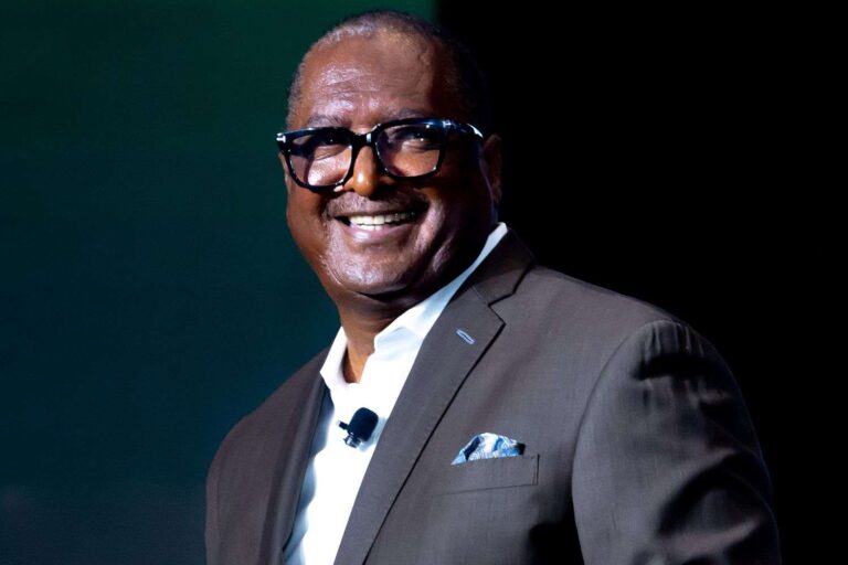 Beyoncé's Father Mathew Knowles Biography: Children, Age, Wife, Net Worth, Books, Instagram, Height