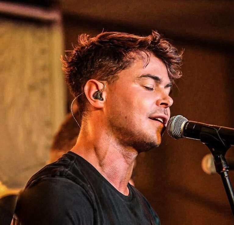 Bobby Van Jaarsveld Biography: Parents, Age, Songs, Net Worth, Wife, Children, Movies, Real Name