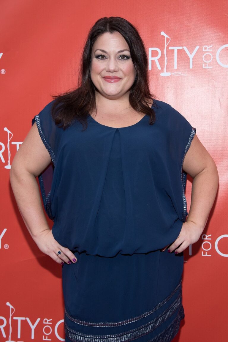 Brooke Elliott Biography: Age, Net Worth, Instagram, Spouse, Height, Wiki, Parents, Siblings, Movies, Awards