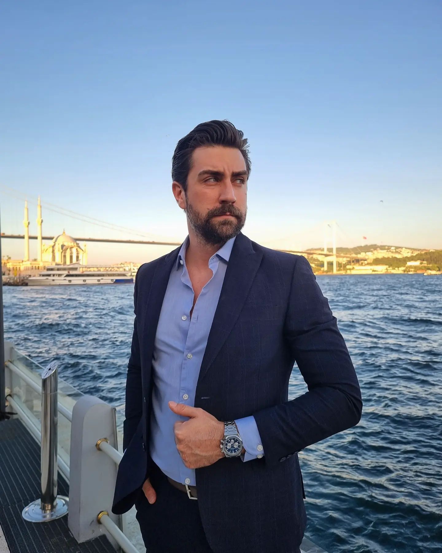 Caglar Ertugrul Biography: Age, Net Worth, Instagram, Spouse, Height, Wiki, Parents, Siblings, Children