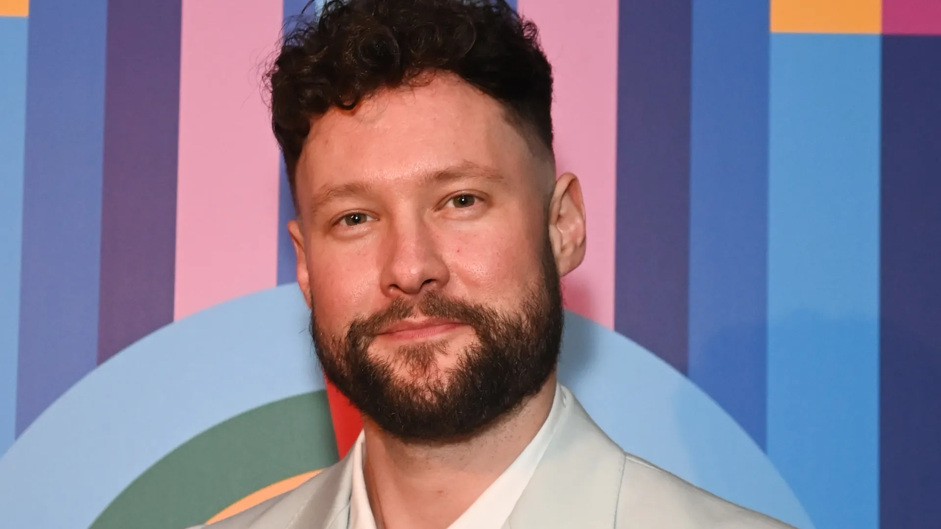 Calum Scott Biography: Wife, Age, Height, Net Worth, Siblings, Songs, Instagram, Girlfriend