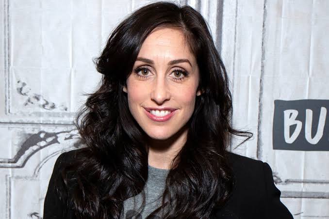 Catherine Reitman Biography: Movies, Awards, Age, Career, Net Worth, Wiki, Husband, Children, Siblings, Parents, Pictures, Instagram