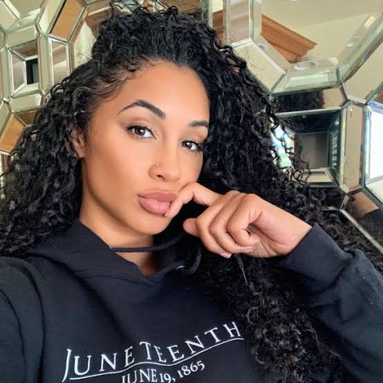 Darnell Nicole Biography: Age, Net Worth, Instagram, Spouse, Height, Wiki, Parents, Siblings, Children