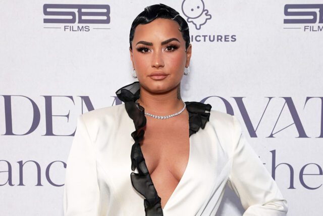 Demi Lovato Biography, Age, Songs, Net Worth, Partner, Albums, Husband, Lyrics, Sister, Pronouns, Movies, Documentary, Wikipedia, Heart Attack