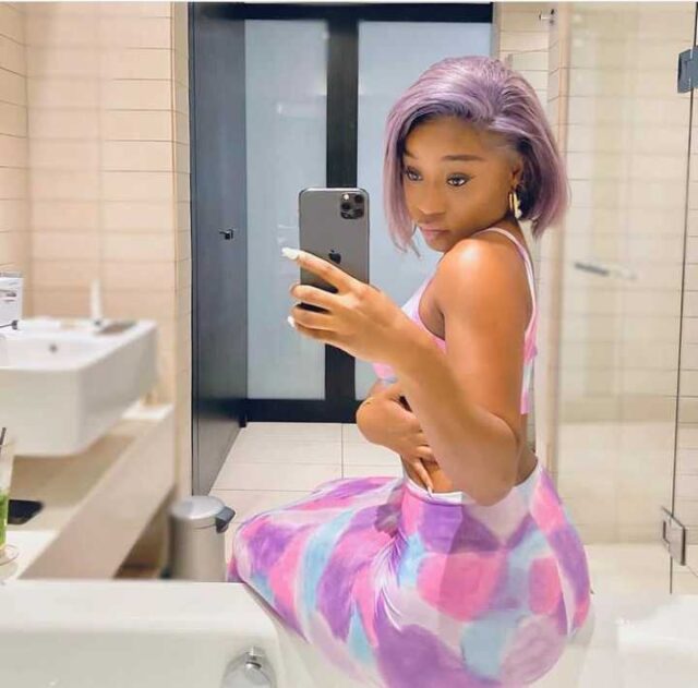 Efia Odo Biography: Phone Number, Boyfriend, House, Net Worth, Age, Wiki, Songs, Instagram, Pictures, Videos, SnapChat