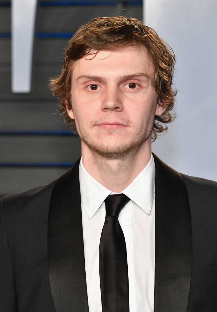 Evan Peters Biography: Age, Net Worth, Parents, Siblings, Career, Movies, Awards, Wikipedia