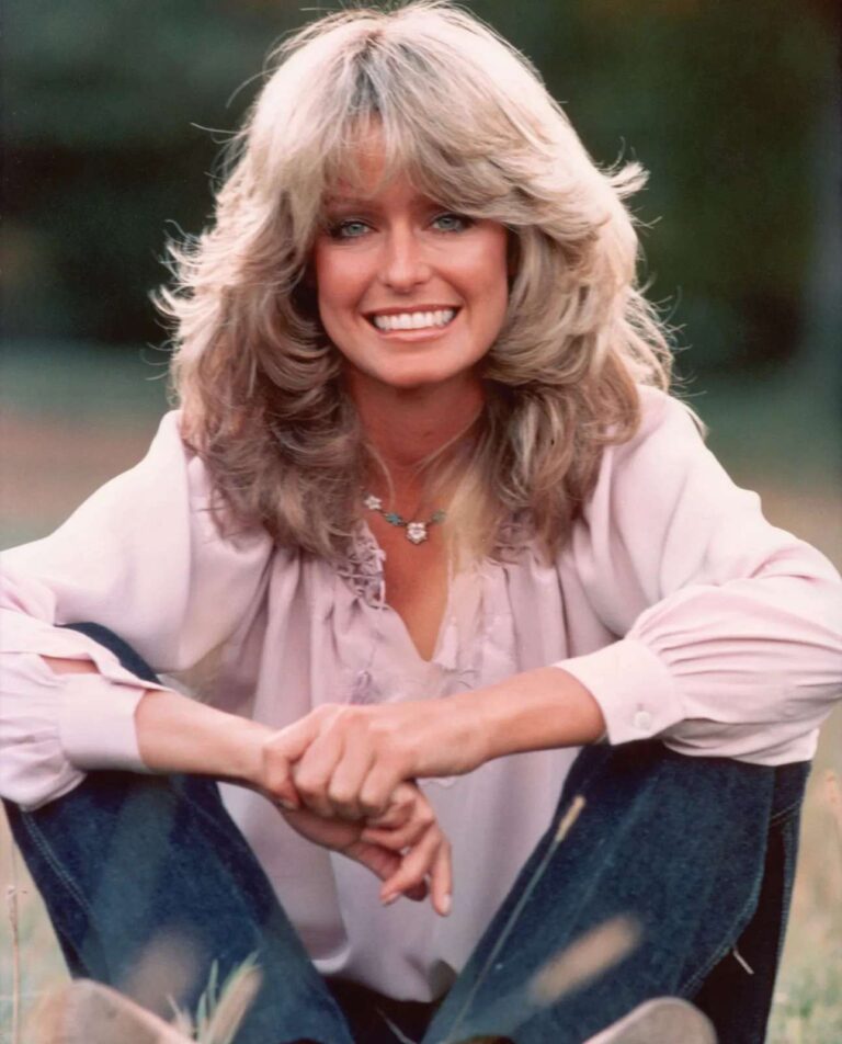 Farrah Fawcett Biography: Husband, Age, Cause of Death, Net Worth, Movies, Son, Photos, Hair