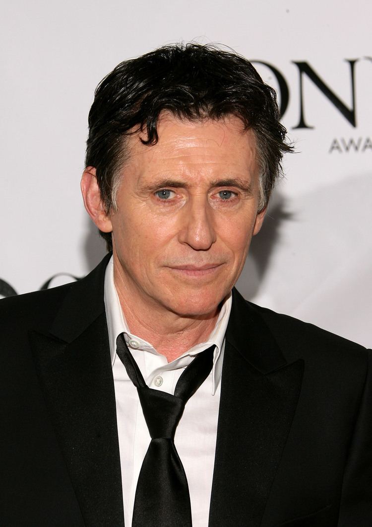 Gabriel James Byrne Biography: Career, Movies, Awards, Age, Net Worth, Wife, Children, Parents, Siblings, Wiki, Pictures