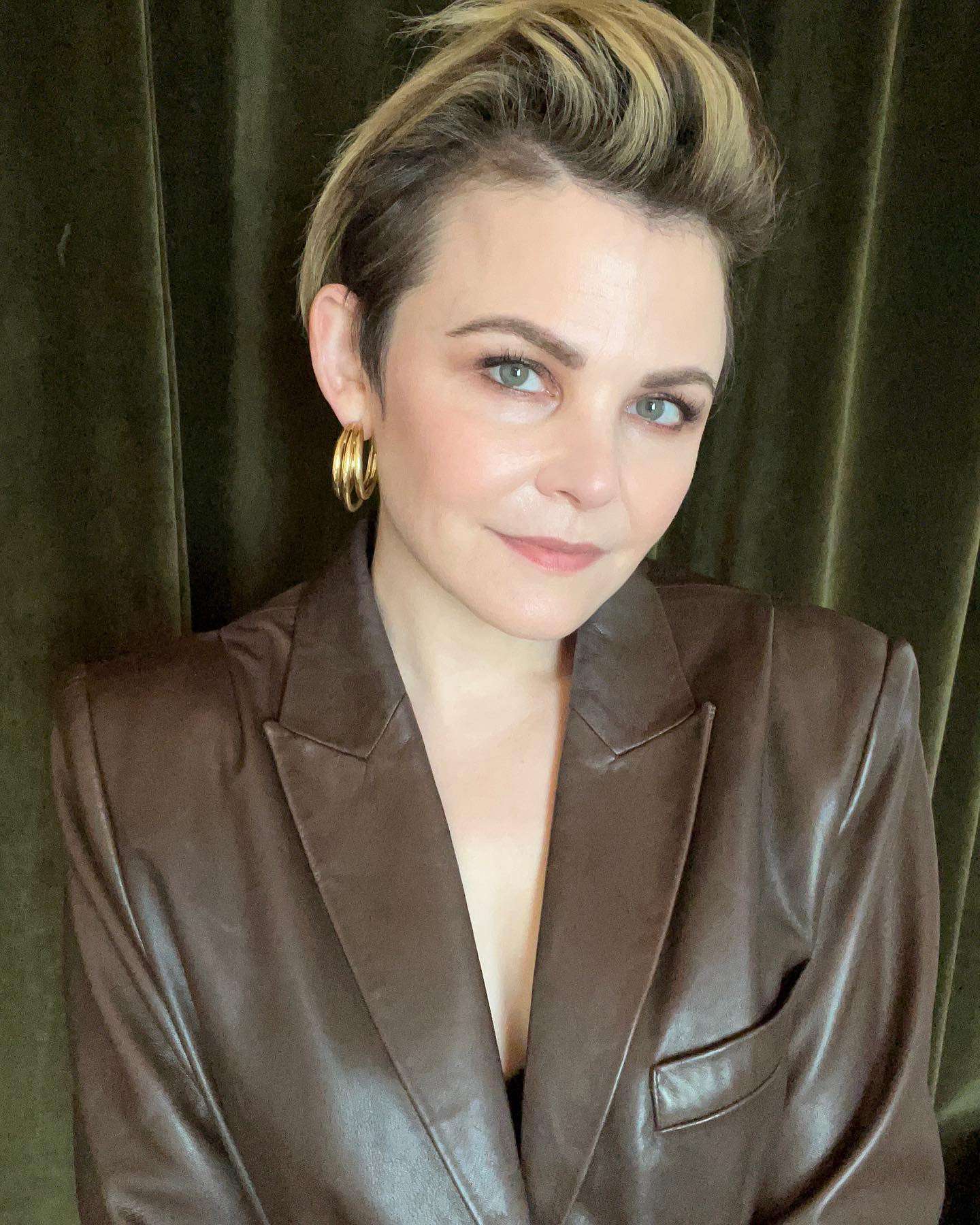 Ginnifer Goodwin Biography: Husband, Movies, Age, TV Shows, Net Worth, Children, Height