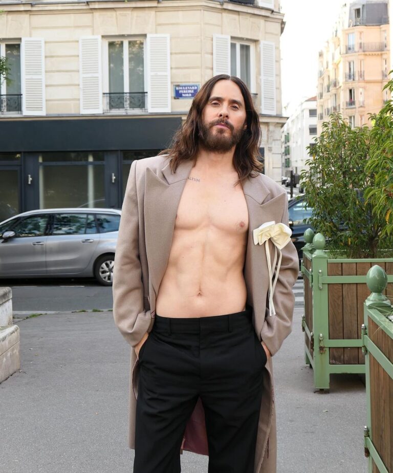 Jared Leto Biography: Age, Net Worth, Instagram, Spouse, Height, Wiki, Parents, Siblings, Children, Awards, Movies, Career