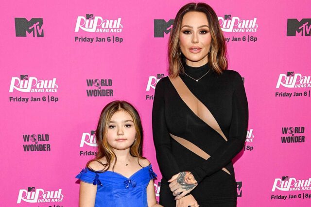 Jenni 'JWoww' Farley Biography, Husband, Age, Instagram, Net Worth, Boyfriend, Twitter, Parents, Kids, Wedding, Ethnicity