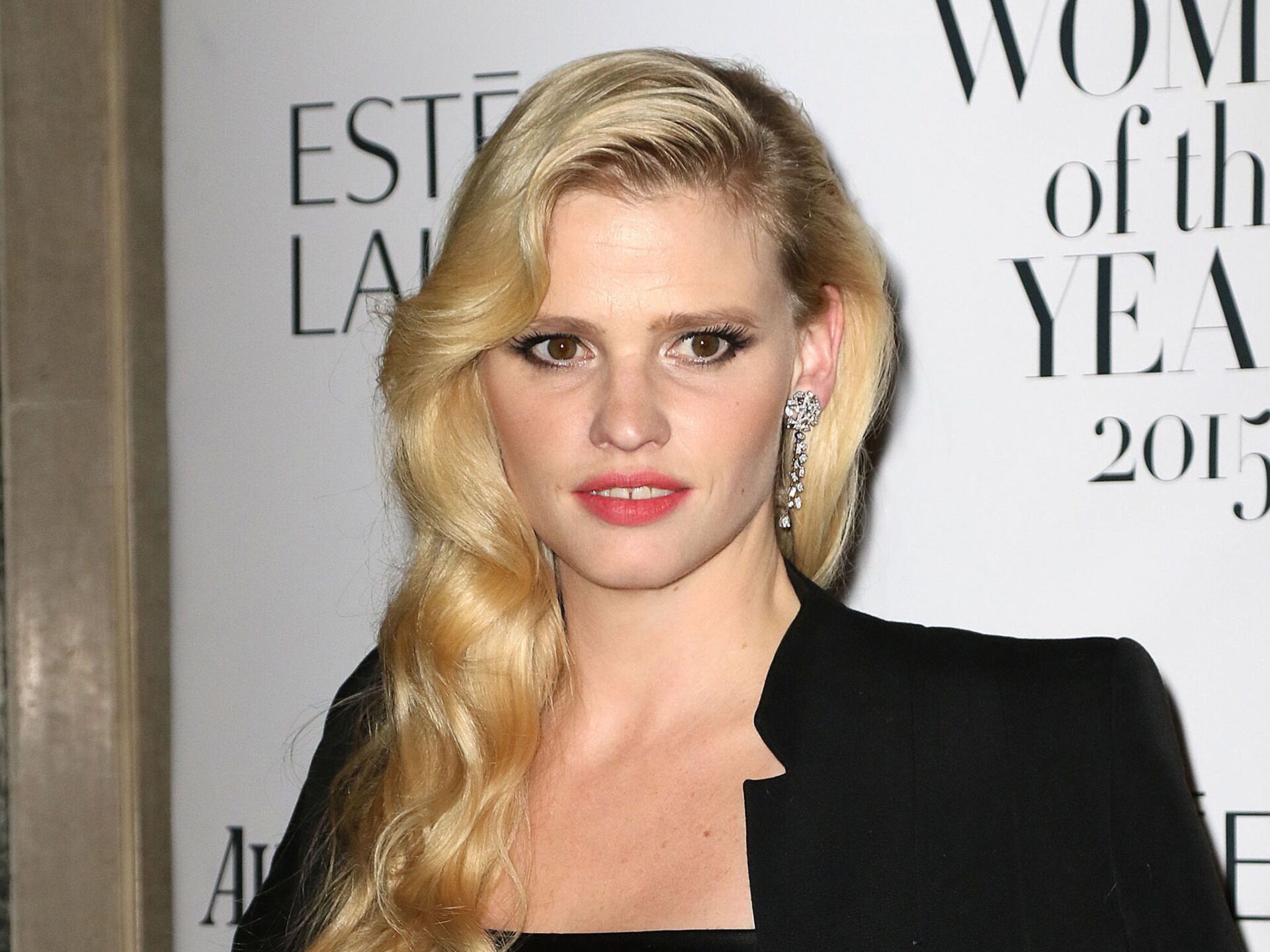 Lara Stone Biography: Husband, Age, Net Worth, Siblings, Height, Instagram, Parents