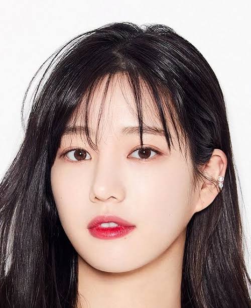 Lee Yu-bi Biography: Age, Net Worth, Spouse, Career, Movies, Awards, Parents, Ethnicity, Wiki, Height