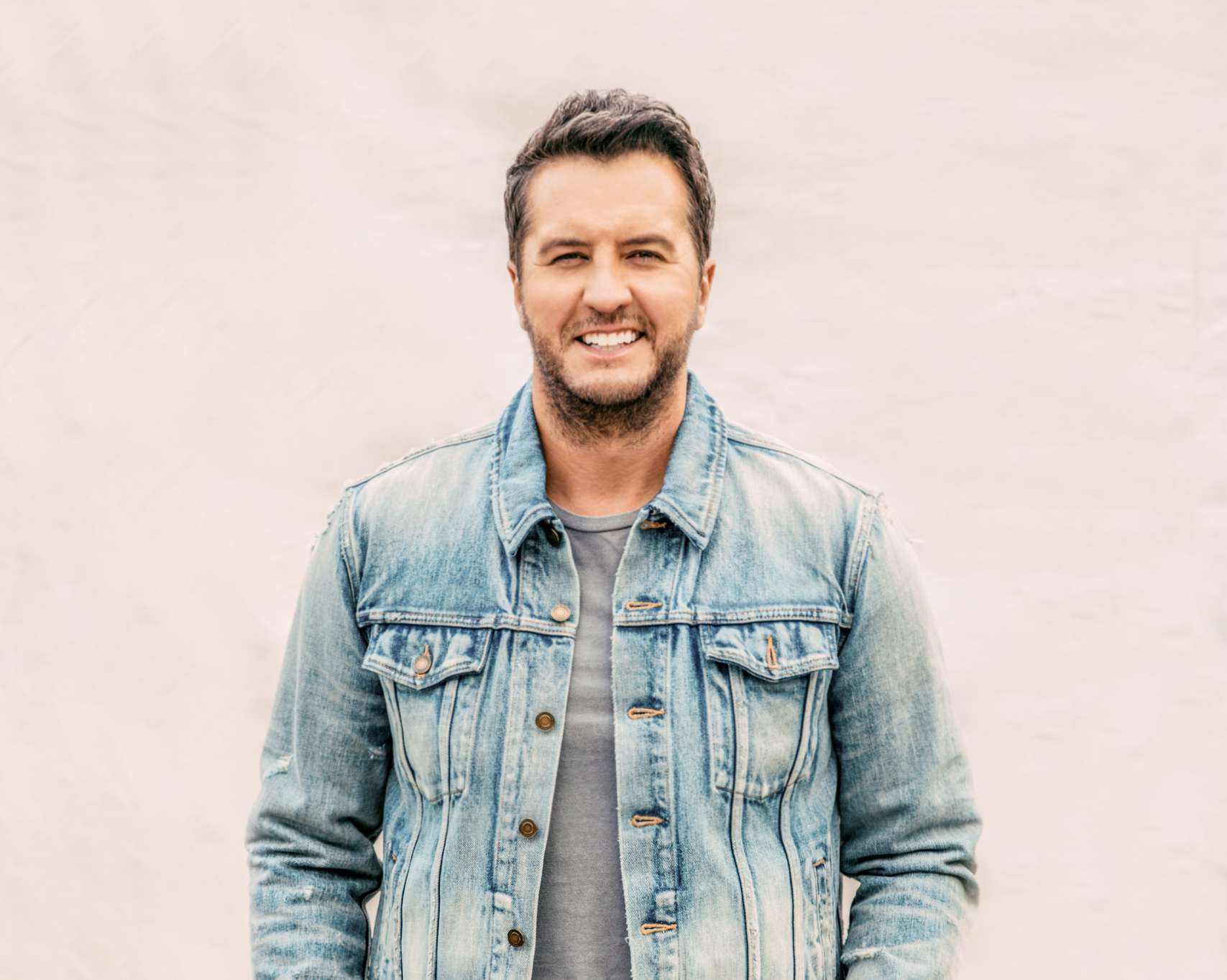 Luke Bryan Biography: Songs, Net Worth, Instagram, Age, Girlfriend, Nationality, Wikipedia