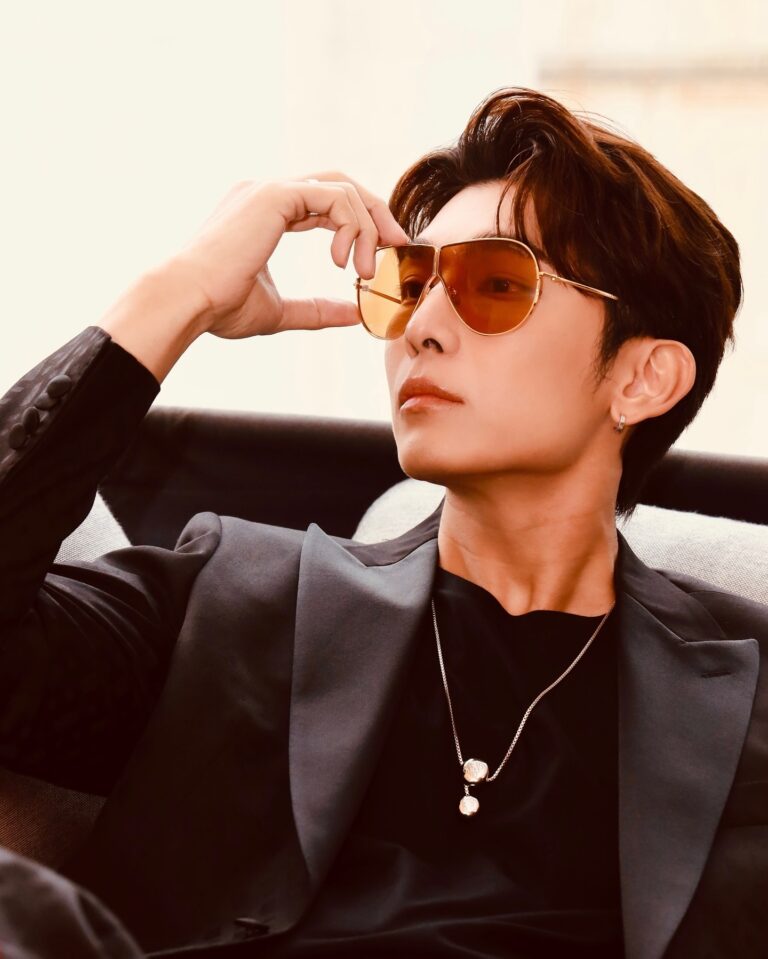 Mew Suppasit Biography: Age, Net Worth, Instagram, Spouse, Height, Wiki, Parents, Siblings, Children, Awards, Movies