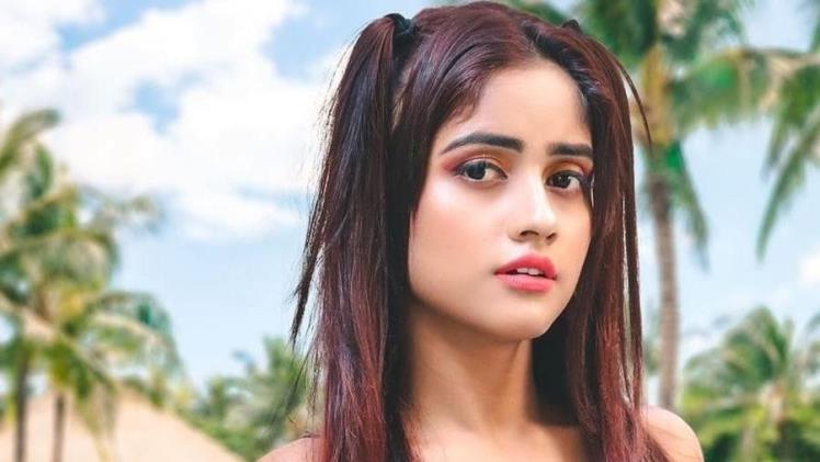 Nisha Guragain Biography: Age, Boyfriend, Net Worth, Parents, Husband, Height, Siblings, TikTok