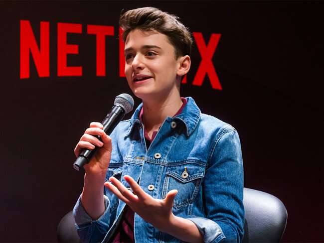 Noah Schnapp Bio, Age, Height, Net Worth, Twin, TikTok, Girlfriend, Movies, Sister, Wikipedia