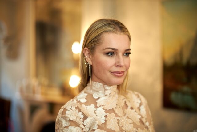 Rebecca Romijn Biography, Netflix, Age, Net Worth, Movies & TV Shows, Husband, Height, Friends, Wiki, Children