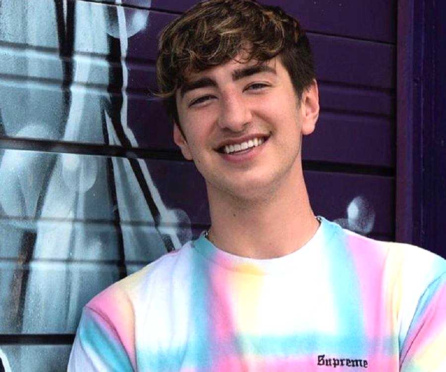 Reggie Webber Biography: Age, Girlfriend, Height, Net Worth, YouTube, Parents, Siblings