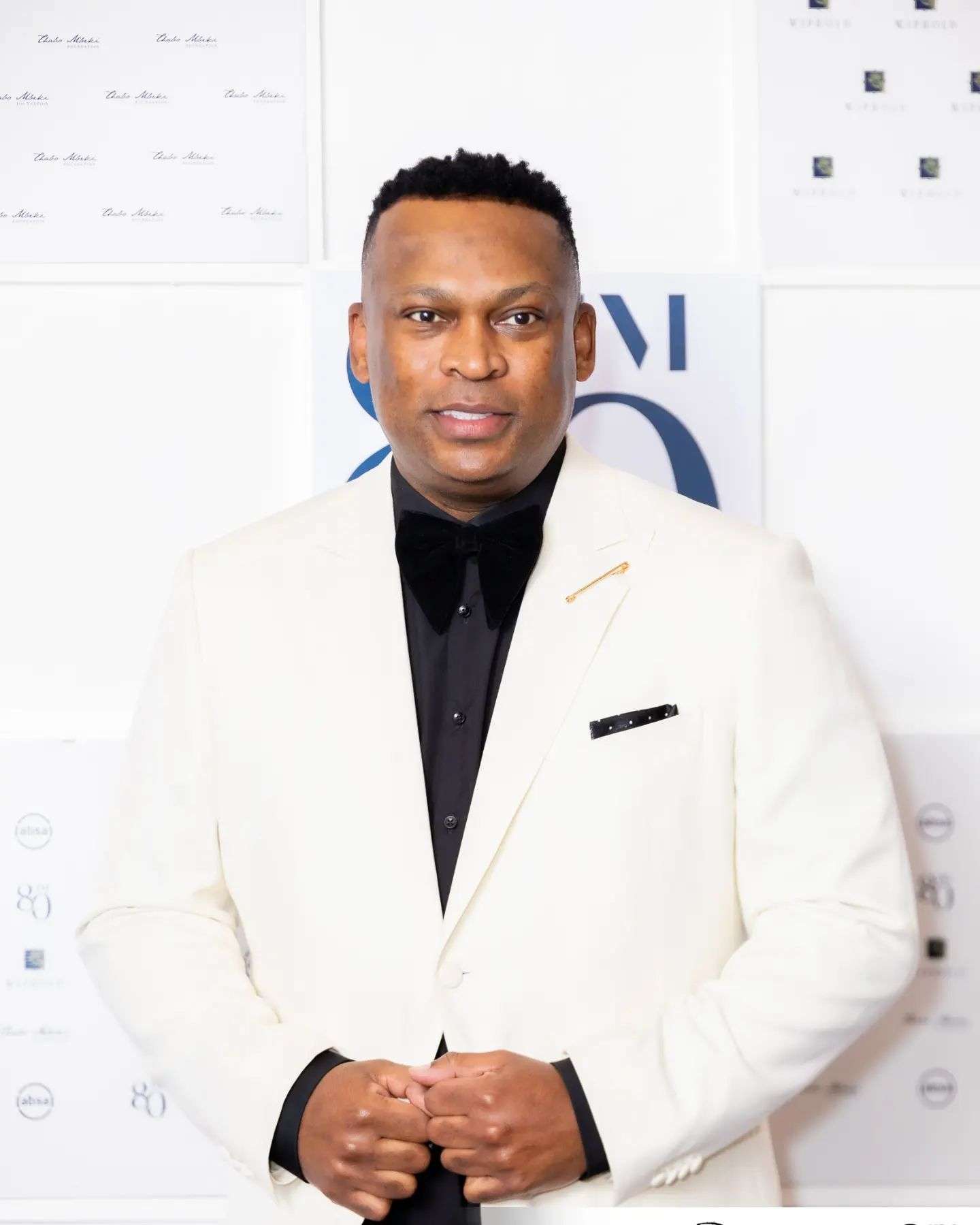 Robert Marawa Biography: Wife, Shows, Age, Salary, Net Worth, Girlfriend, Parents, Siblings