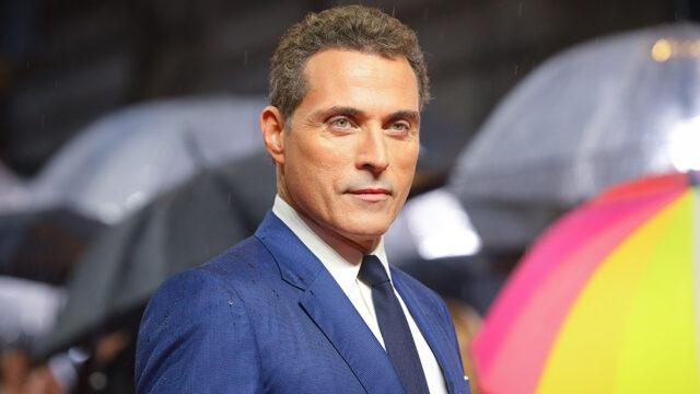 Rufus Sewell Biography, Wife, Net Worth, Age, Movies & TV Shows, Wikipedia, Height, Children, Eye, Girlfriend, IMDb, Twitter