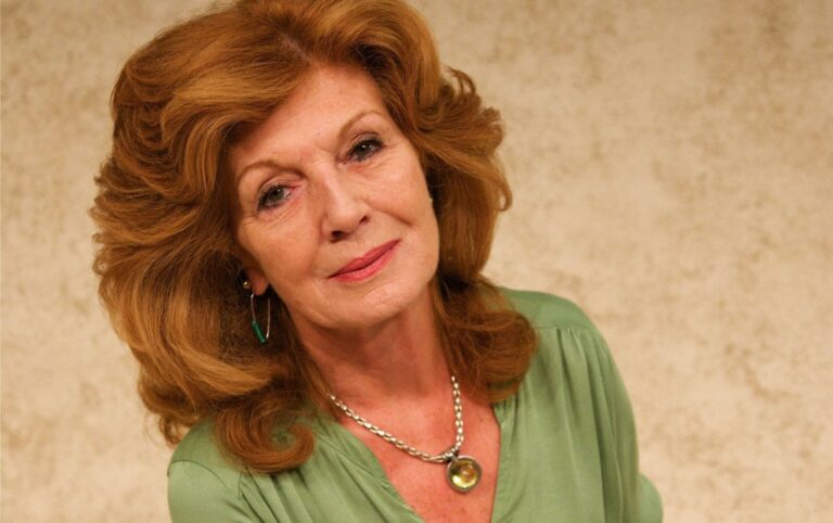 Rula Lenska Biography: Age, Net Worth, Pictures, Husband, Wiki, Movies and TV Shows, Instagram, Children, Height