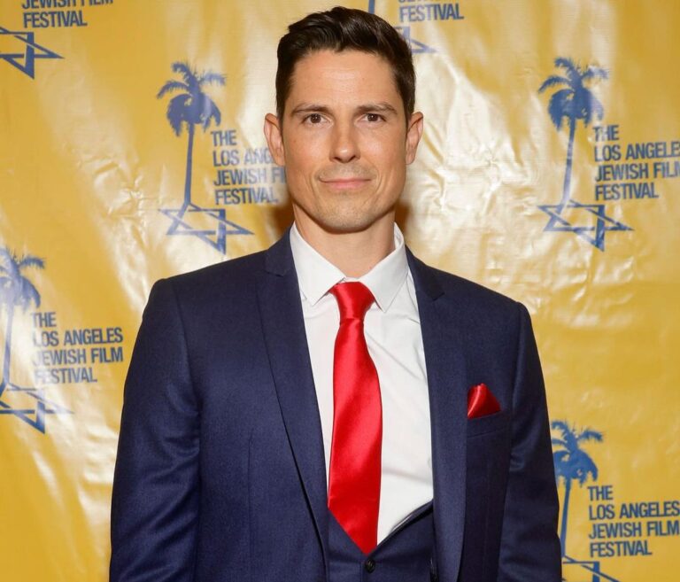 Sean Faris Biography: Age, Net Worth, Instagram, Spouse, Height, Wiki, Parents, Children, Career, Movies, TV Shows, Awards