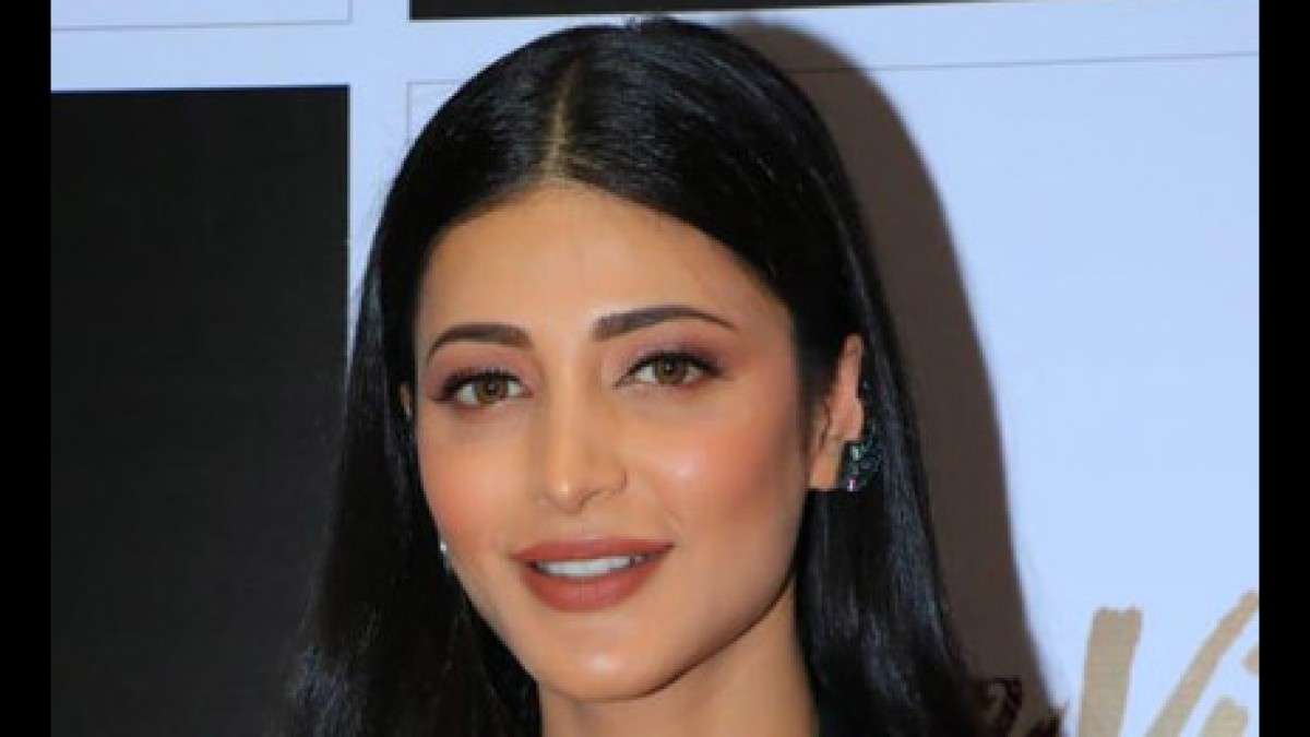 Shruti Haasan Biography: Husband, Age, Net Worth, Wiki, Movies, Family, Photos