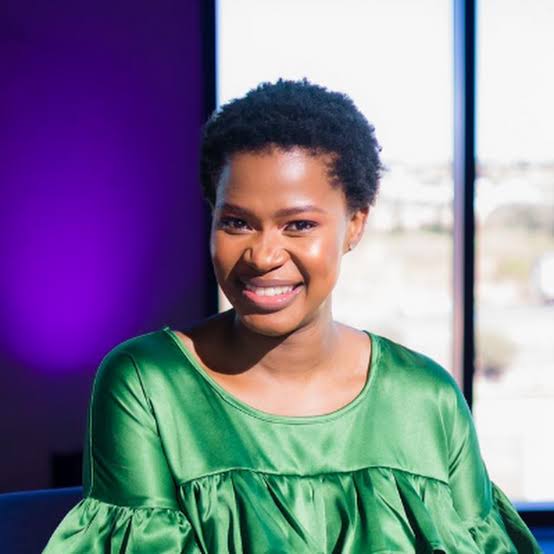 Zenande Mfenyana Biography: Age, Net Worth, Instagram, Spouse, Height, Wiki, Parents, Siblings, Children, Career