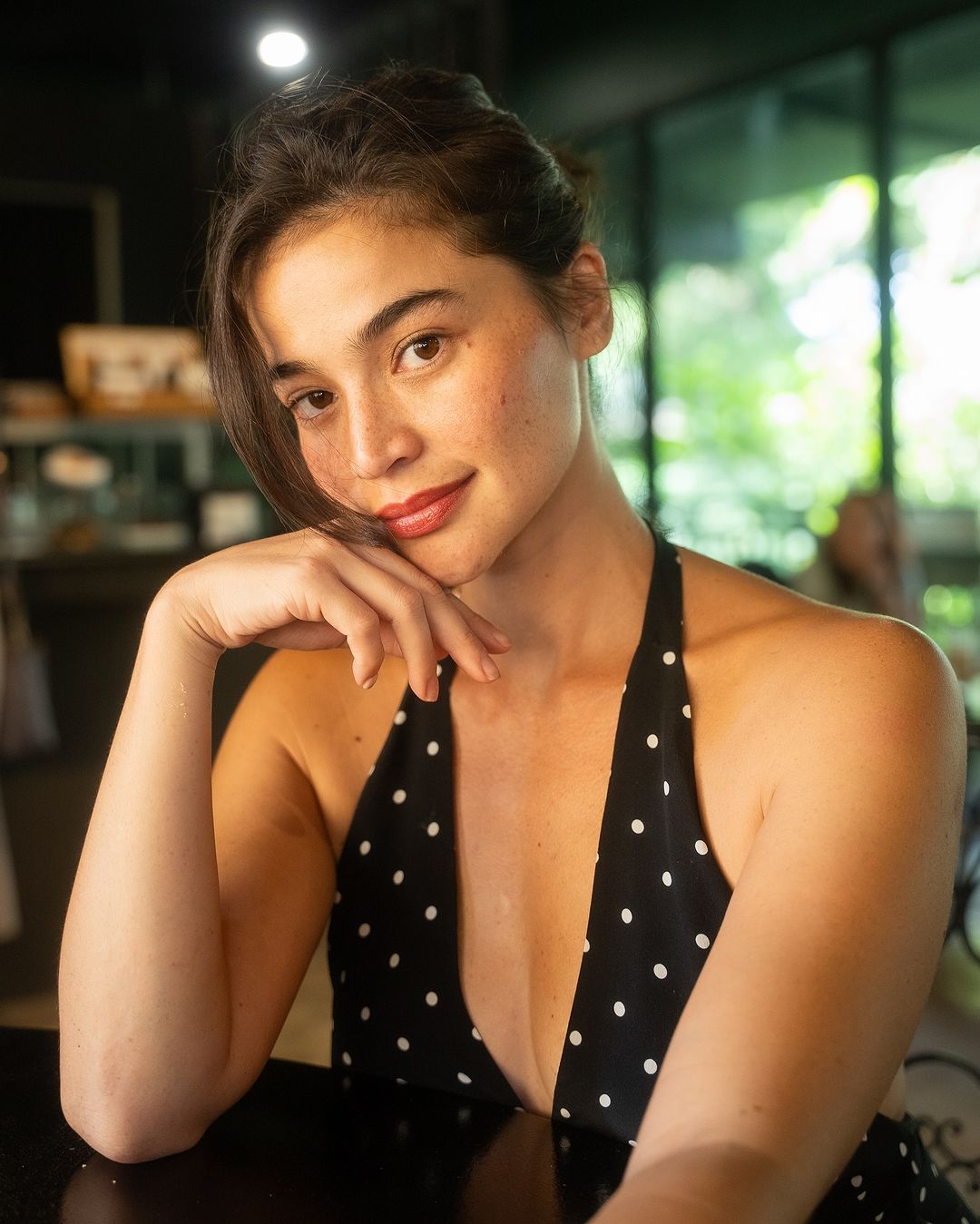 Anne Curtis Biography: Age, Net Worth, Instagram, Spouse, Height, Wiki, Parents, Siblings, Children, Awards, Movies, TV Series